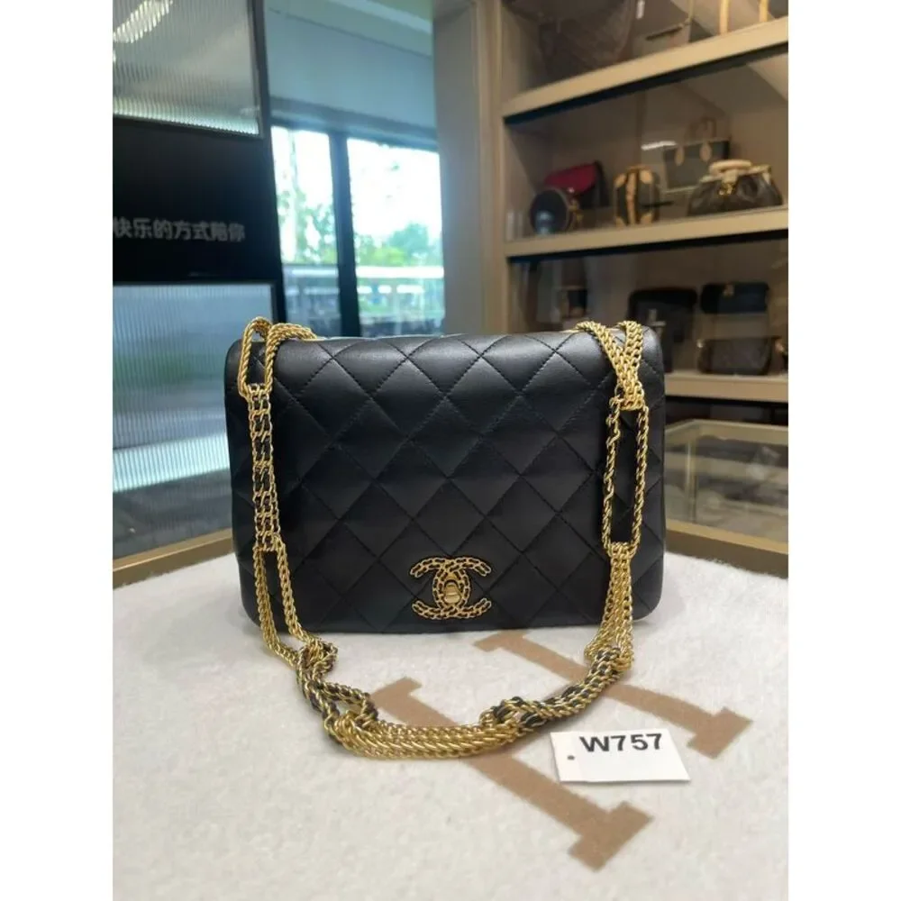 Chanel Women Pre-Loved Bag Very Good Condition